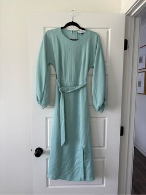 Women’s Long Sleeve Belted Light Mint Dress